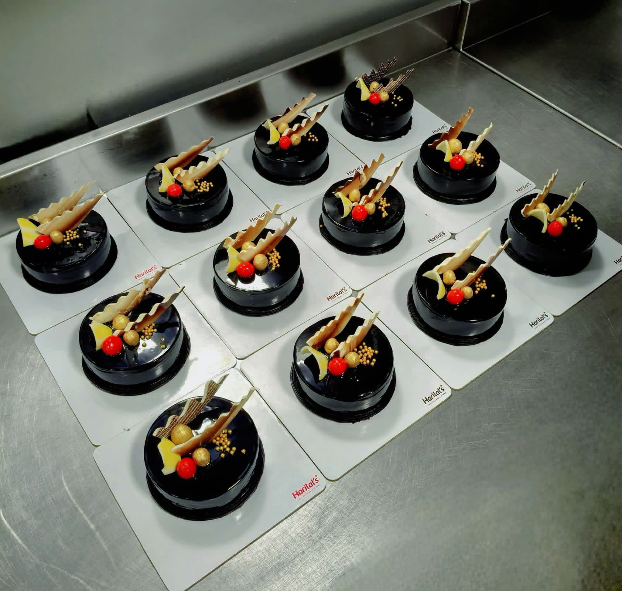 New Cake House shop